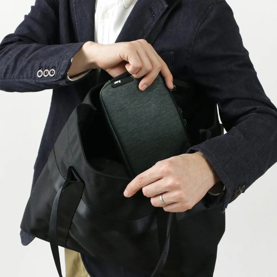 AER / Slim pouch