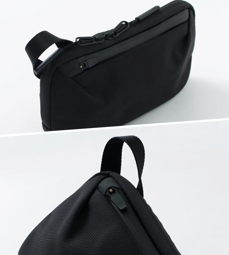 AER / Slim pouch