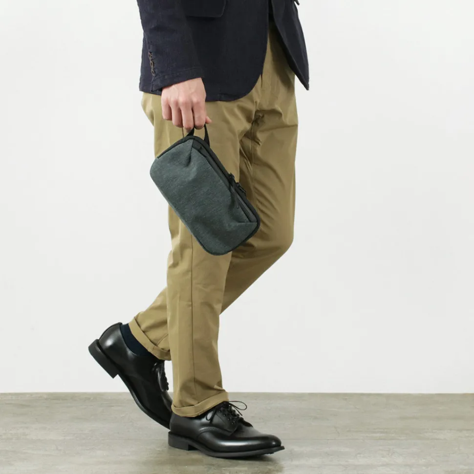 AER / Slim pouch