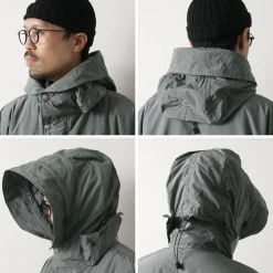 AND WANDER / Fishtail Octa Coat