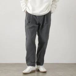AND WANDER / Nylon Chino Tucked Tapered Pants
