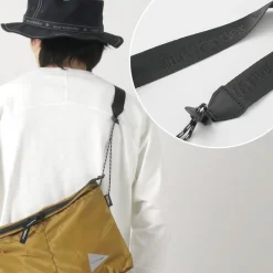 AND WANDER / Sil Sacoche