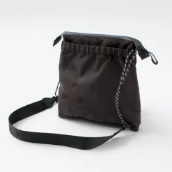 AND WANDER / Triangle Jacquard Sakosh