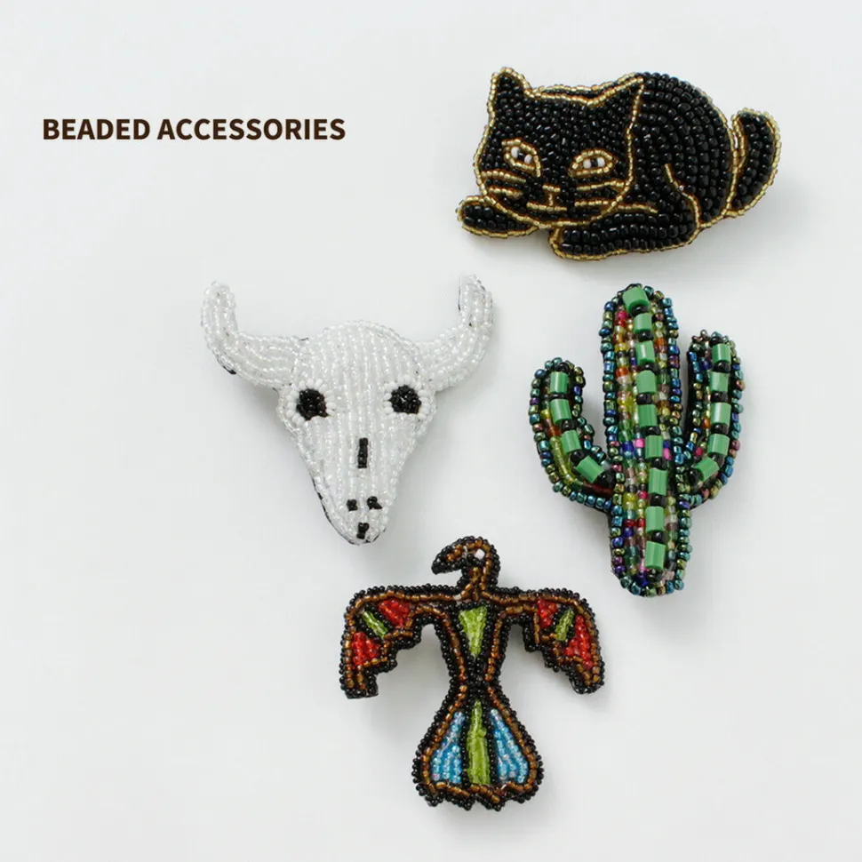 BEADED ACCESSORIES / Beaded pin badge M