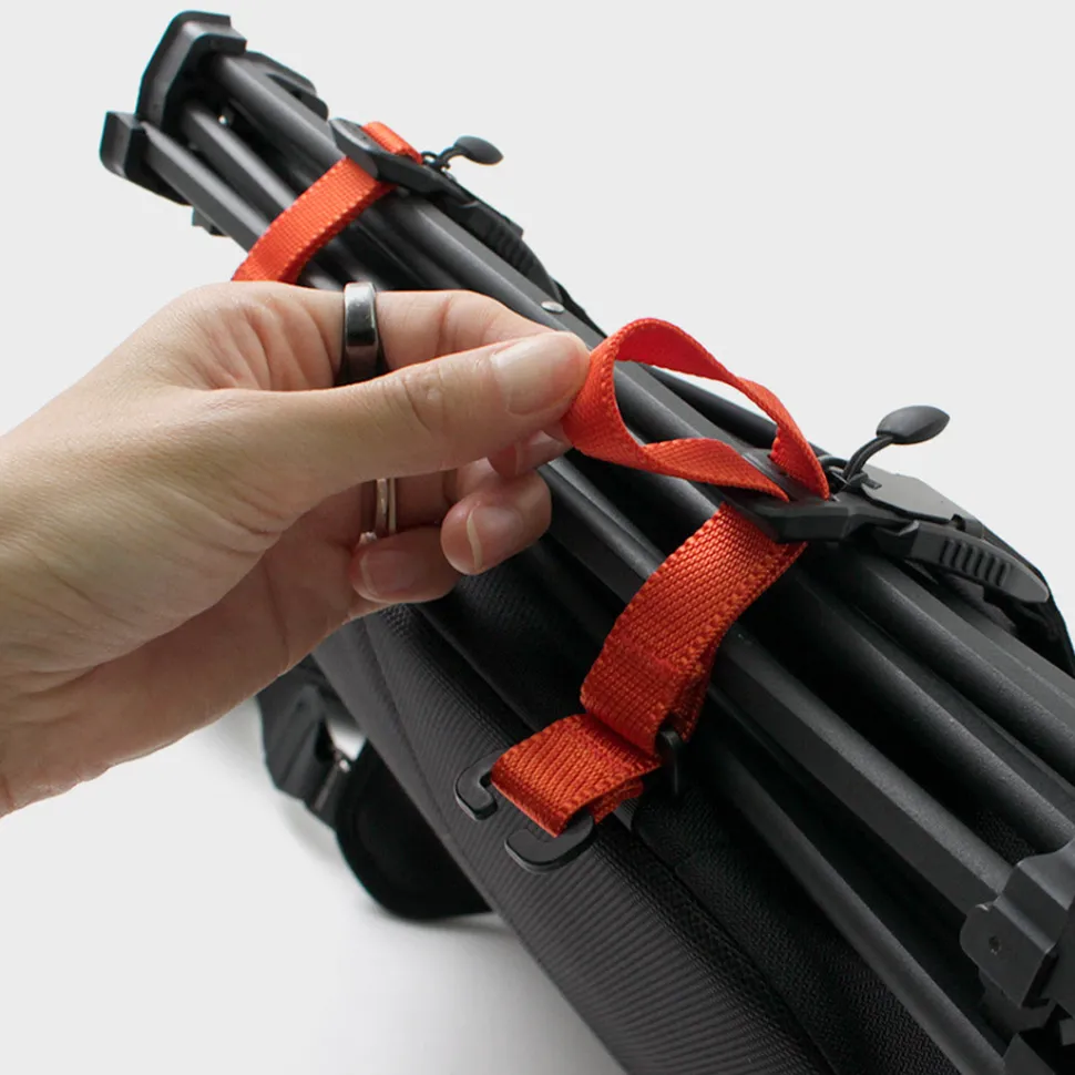 BLACK EMBER / V-Buckle Compression Strap