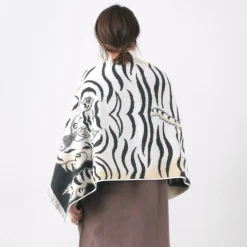 CAL O LINE / Tibetan Tiger blanket Towel