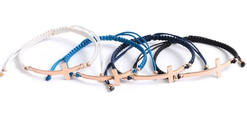 CHALISA T.. / Flatt Silver Cross Notched Cord Bracelet