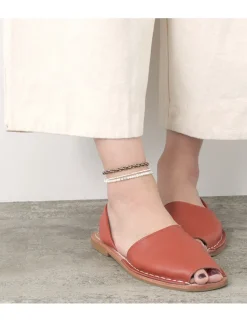 CHALISA T.. / Round Shell Wrap Anklet/Karen Silver Flat Beads