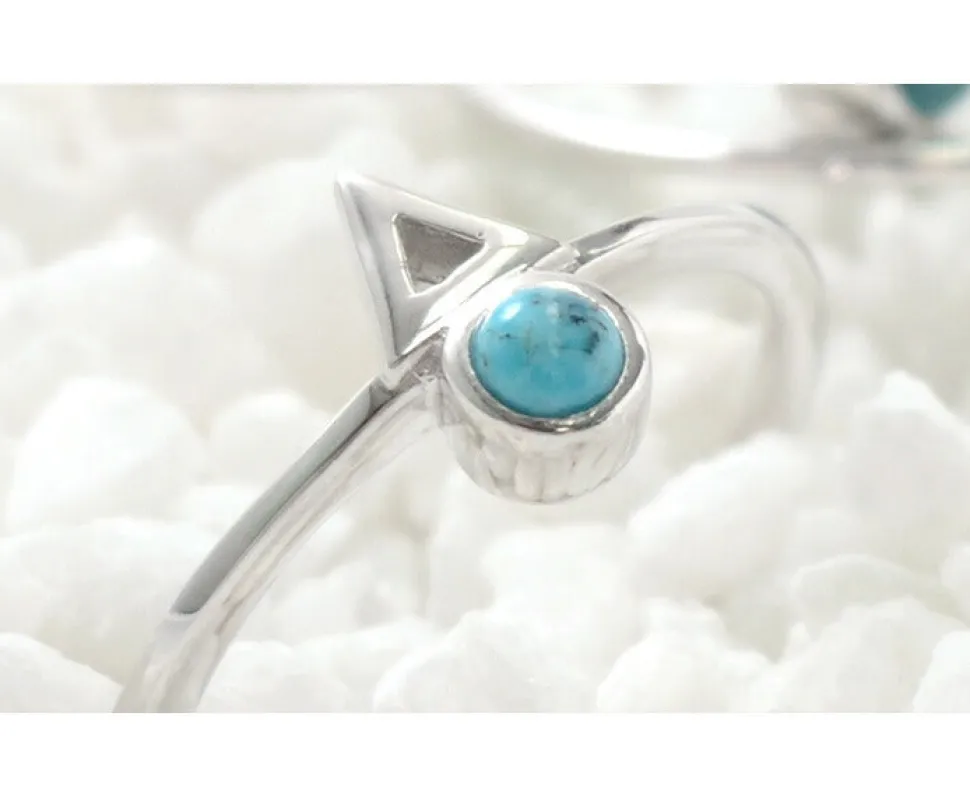 CHALISA T.. / Turquoise Circle Triangle Extra Fine Ring