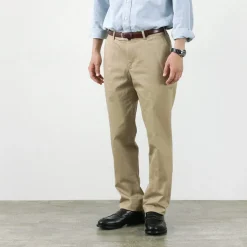 D.C.WHITE / Cotton twill regular silhouette chinos