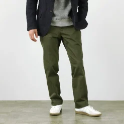 D.C.WHITE / Cotton twill regular silhouette chinos