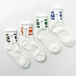 DECKA QUALITY SOCKS / Embroidered Skater Socks