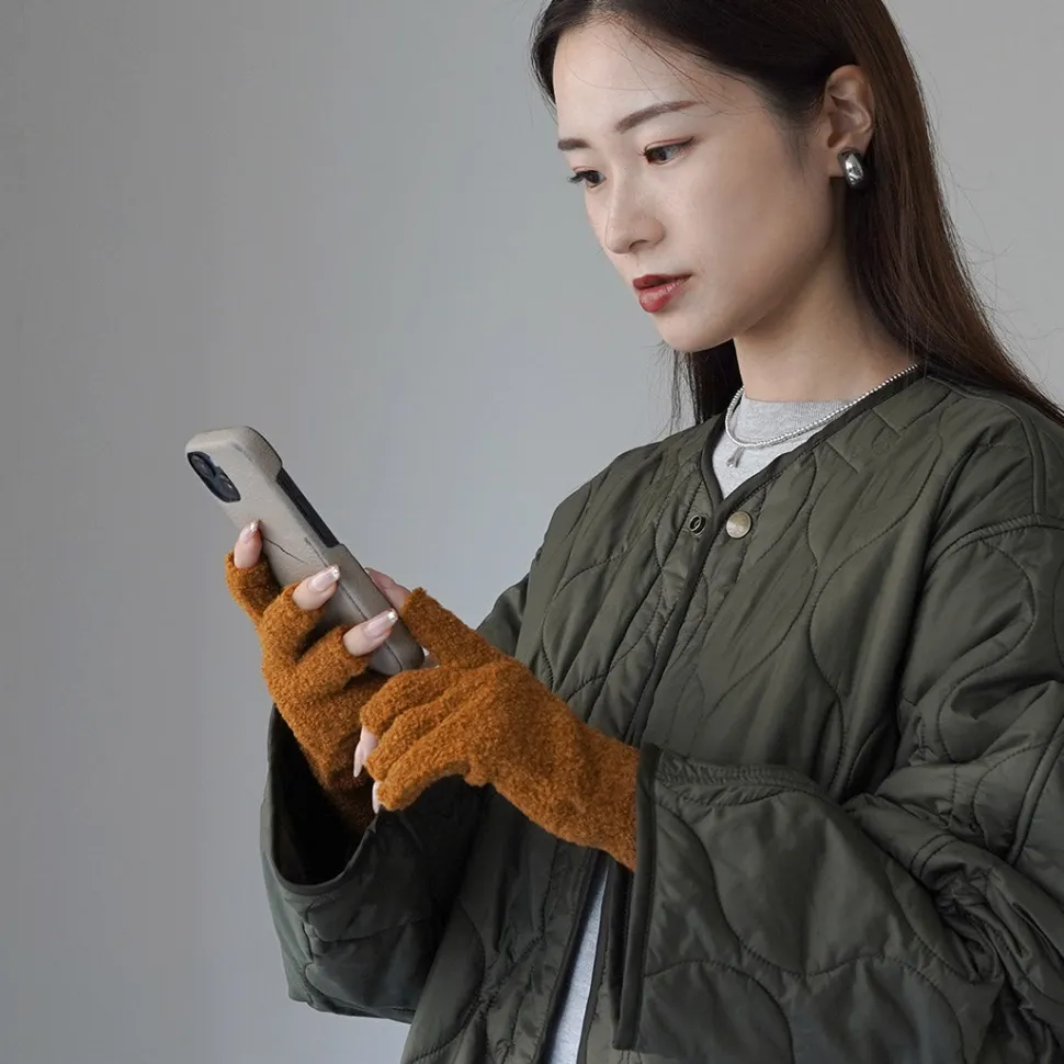 DECKA QUALITY SOCKS / Fingerless Glove Alpaca