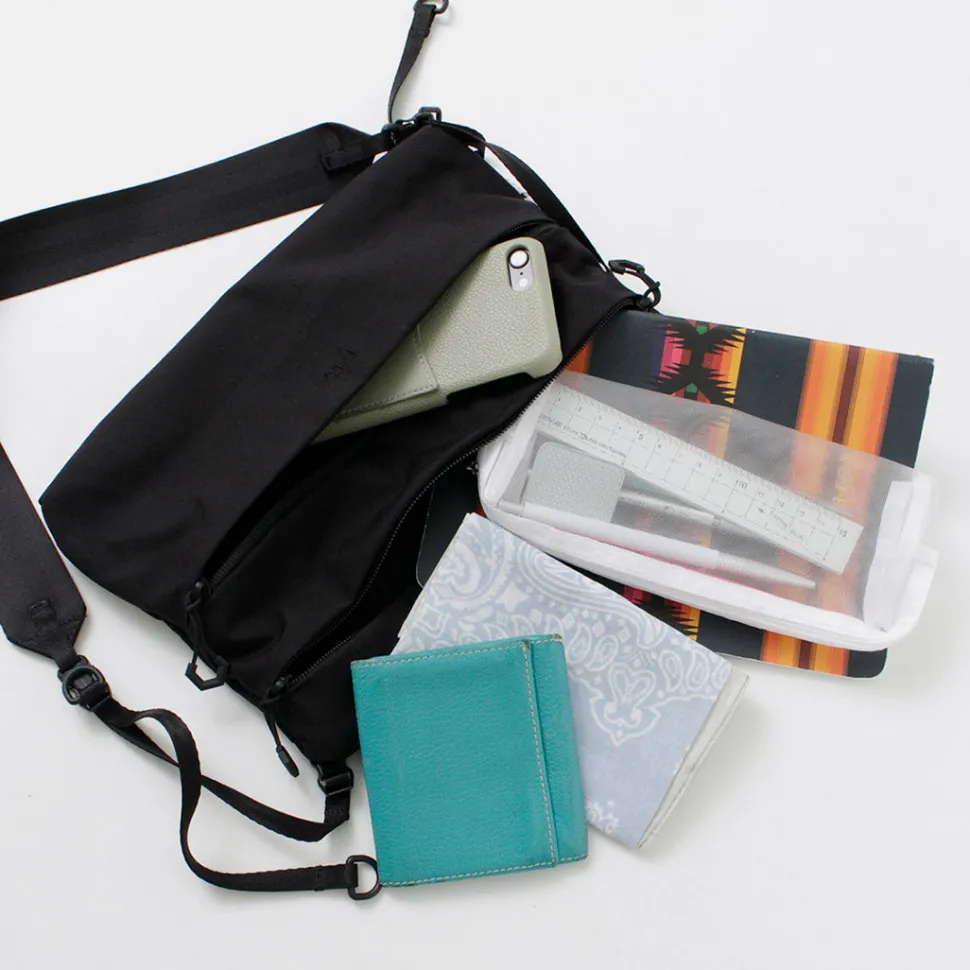 F/CE. / Cordura Fire Resistant Vertical Saccoche