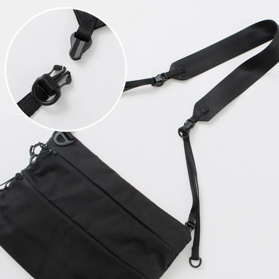 F/CE. / Cordura Fire Resistant Vertical Saccoche