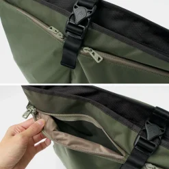 F/CE. / Lightweight courier shoulder bag