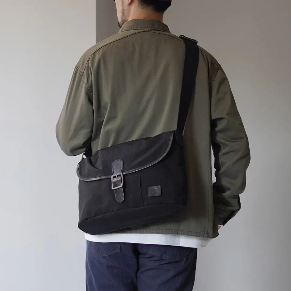 GLENROYAL / Flap Shoulder Bag Nylon Tussah