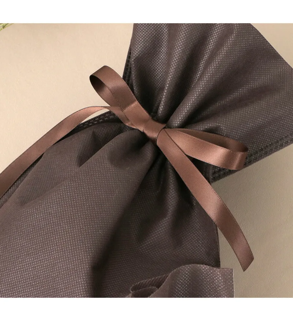 Haku Clothing / Self Wrapping