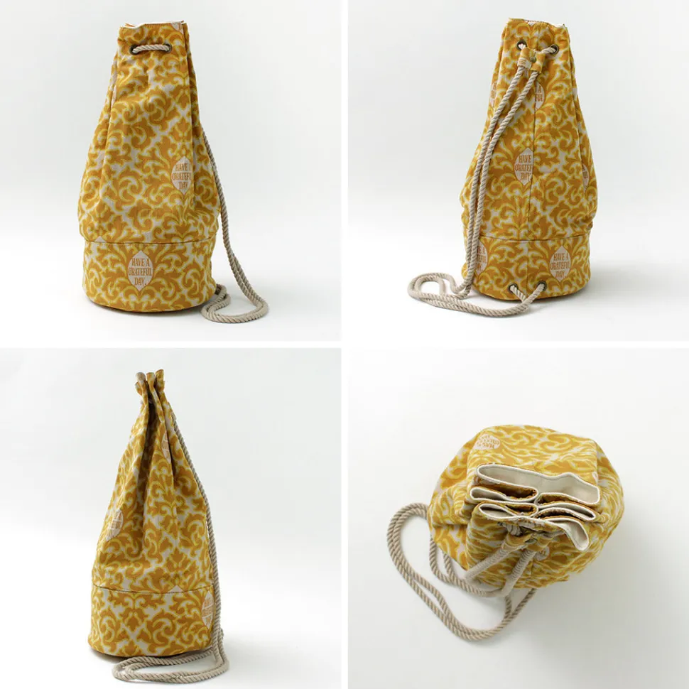 HAVE A GRATEFUL DAY / Retro damask fabric shoulder bag