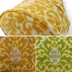 HAVE A GRATEFUL DAY / Retro damask fabric shoulder bag