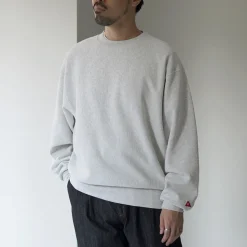 HEALTHKNIT / Room Setup Sweatshirt