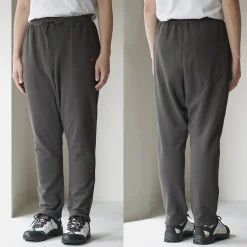 HEALTHKNIT / Room Setup Sweatshirt