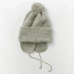 HIGHLAND 2000 / 3G Solid Bobcap Double Ear Cover and Pom Pom and Chin Rope (20cm)