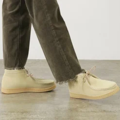 MANEBU / Boomid Suede Chukka Shoes