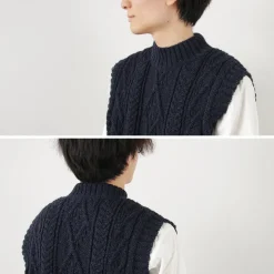 OLD DERBY KNITWEAR / Cable Turtle Slipover