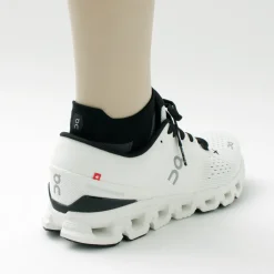 ON / Performance Low Socks