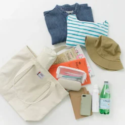 PARROTT CANVAS / Capri Style Tote