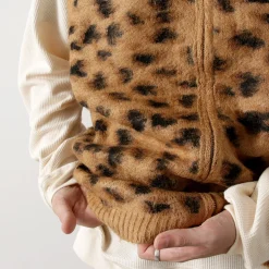 TOWN CRAFT / Shaggy Vintage Pattern Zipped Vest