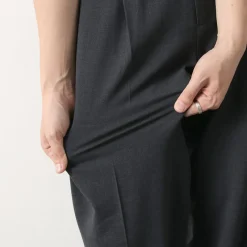 WHITE MOUNTAINEERING / Stretch Twill One-tuck Pants