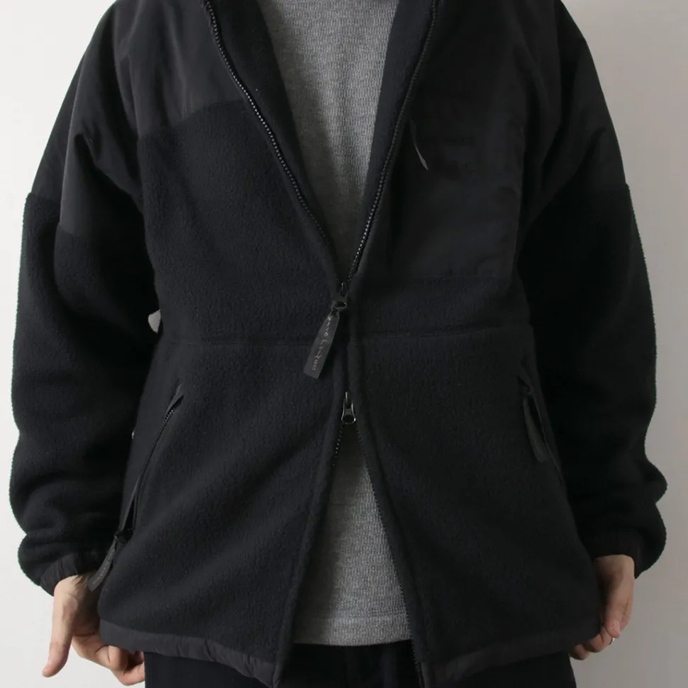 WHITE MOUNTAINEERING / WILD THINGS Collaboration Fleece Jacket